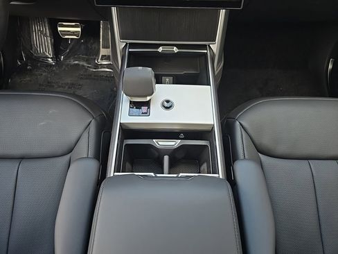 New 2026 Land Rover Range Rover SE AWD/4WD image 21