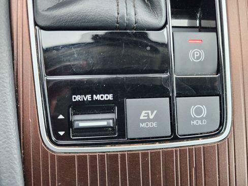 Used 2021 Toyota Sienna XLE image 26