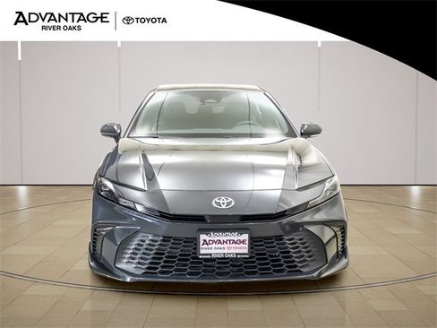 Certified 2025 Toyota Camry SE image 3