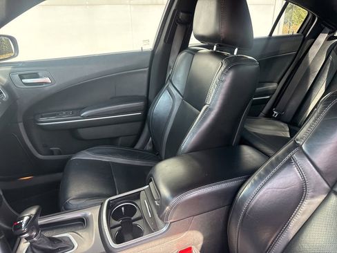 Used 2022 Dodge Charger SXT w/ Leather Interior Group RWD image 10