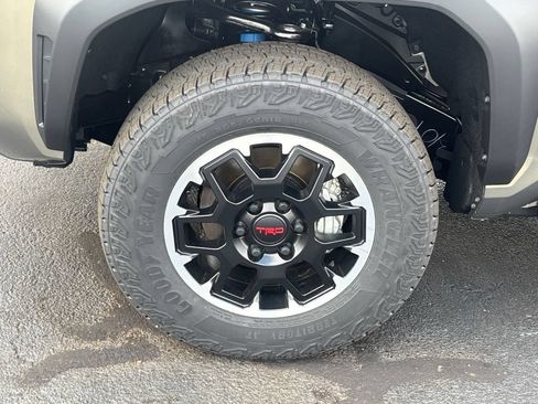New 2026 Toyota Tacoma TRD Off-Road AWD/4WD image 30