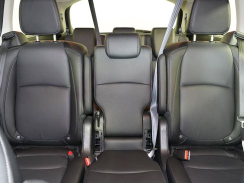 Certified 2026 Honda Odyssey EX-L image 13