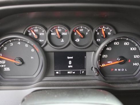 Certified 2025 Chevrolet Silverado 1500 Custom image 9