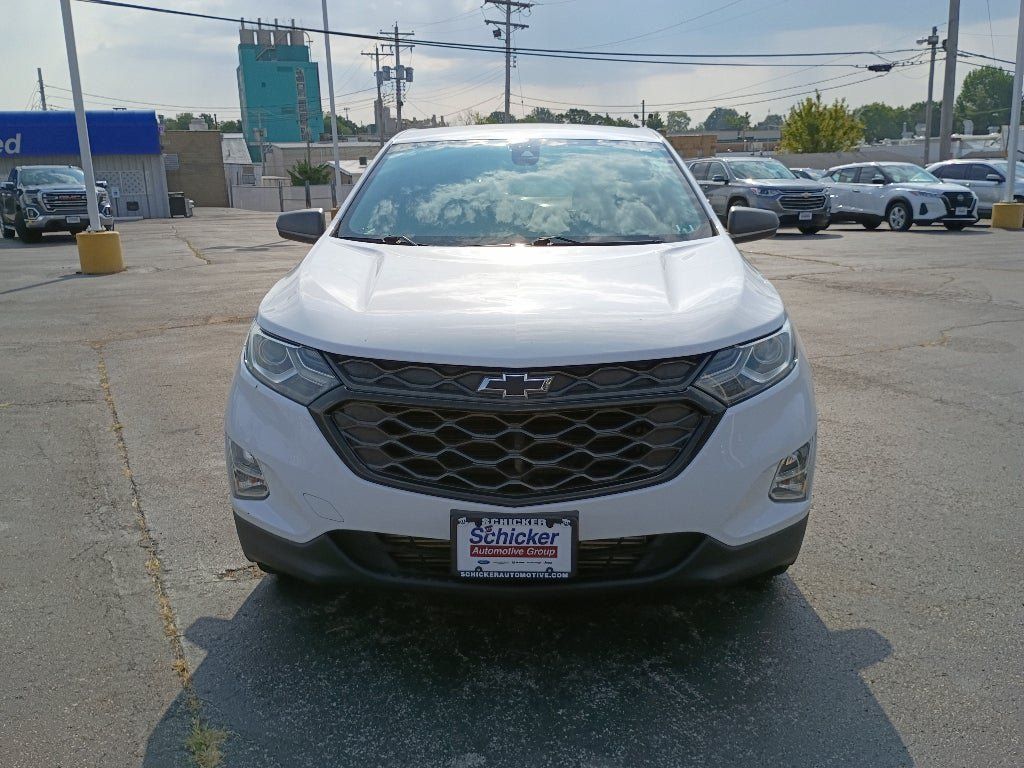 Used 2020 Chevrolet Equinox LS w/ LS Convenience Package AWD/4WD image 4