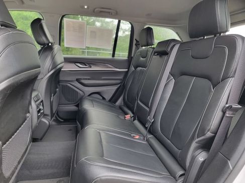 Certified 2023 Jeep Grand Cherokee Limited AWD/4WD image 21