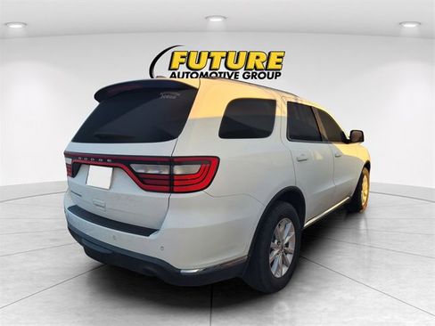 Used 2022 Dodge Durango SXT w/ Trailer Tow Group IV image 3