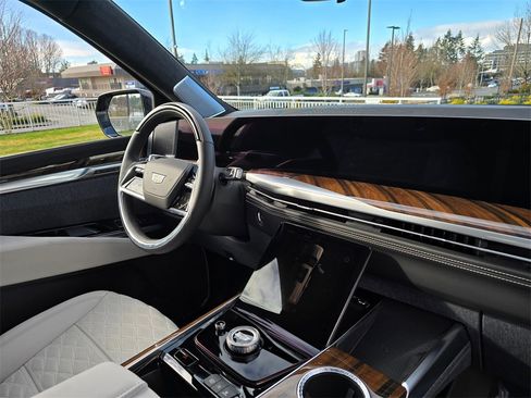 New 2026 Cadillac Escalade ESV Platinum Sport image 12