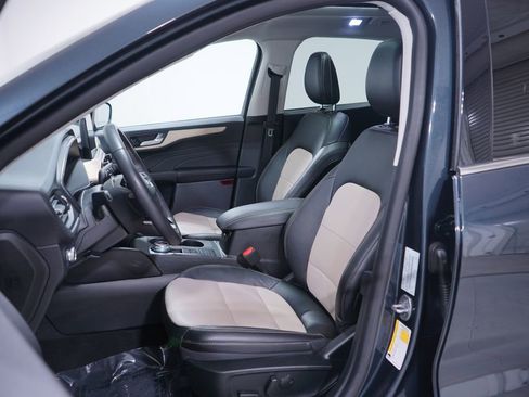 Used 2022 Ford Escape Titanium w/ Titanium Elite Package image 7