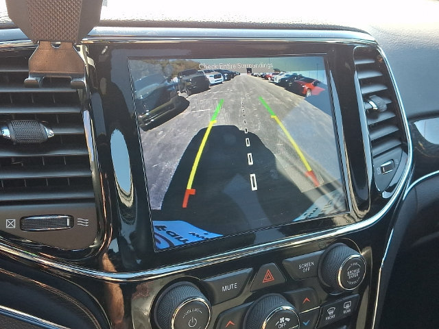 Used 2019 Jeep Grand Cherokee Trailhawk AWD/4WD image 19