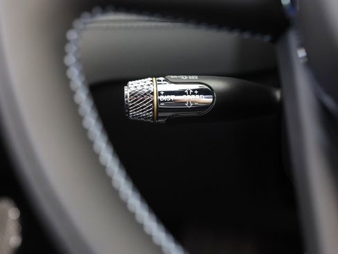 Used 2025 Bentley Continental GTC image 42