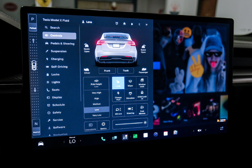 Used 2022 Tesla Model X Plaid AWD/4WD image 37