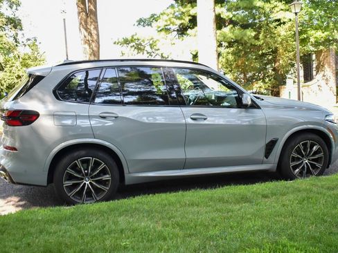 Used 2026 BMW X5 xDrive40i AWD/4WD image 8