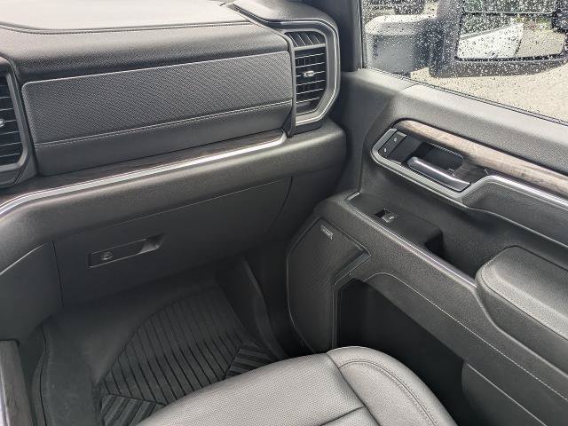 Certified 2025 Chevrolet Silverado 2500 LTZ w/ LTZ Convenience Package AWD/4WD image 17