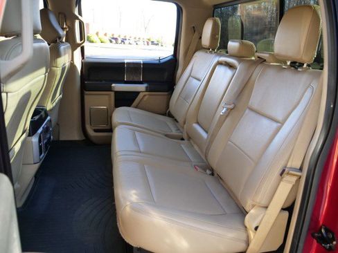 Used 2018 Ford F250 Lariat w/ Lariat Ultimate Package image 28