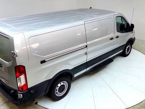 Used 2020 Ford Transit 150 Low Roof RWD image 16