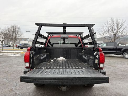 Used 2019 Toyota Tacoma SR5 image 30