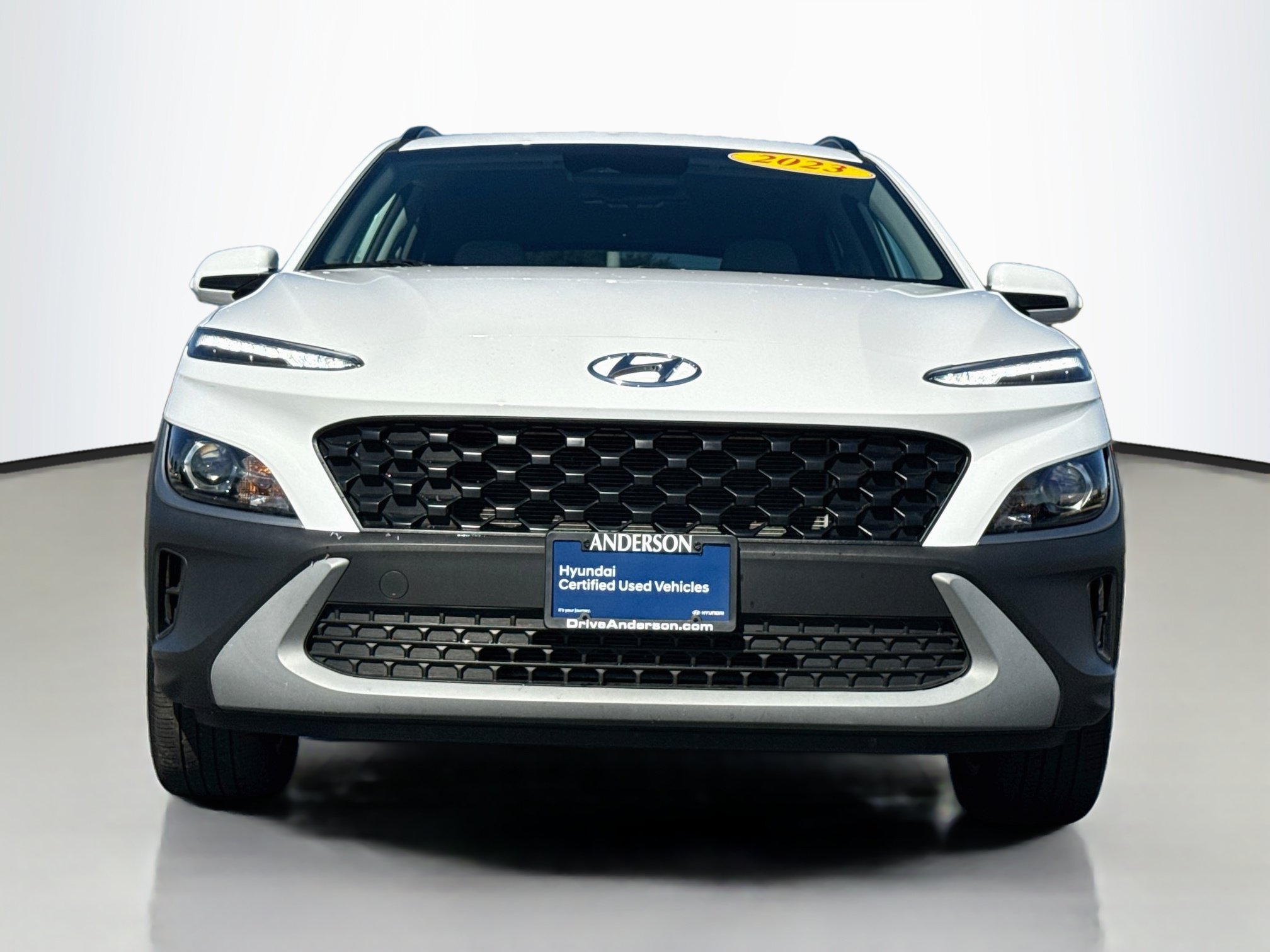 Certified 2023 Hyundai Kona SEL AWD/4WD image 2