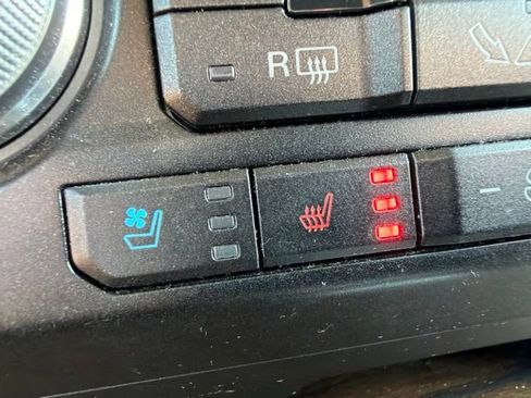 Used 2018 Ford F150 Lariat w/ Equipment Group 502A Luxury AWD/4WD image 37