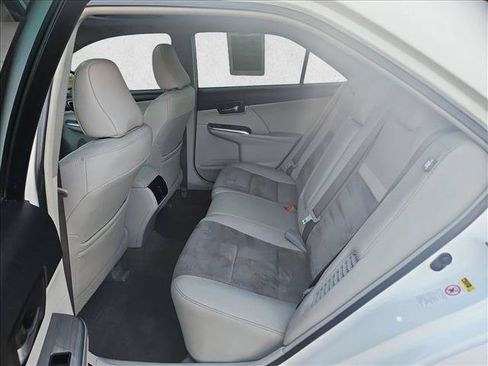 Used 2014 Toyota Camry XLE w/ Leather Package FWD image 20