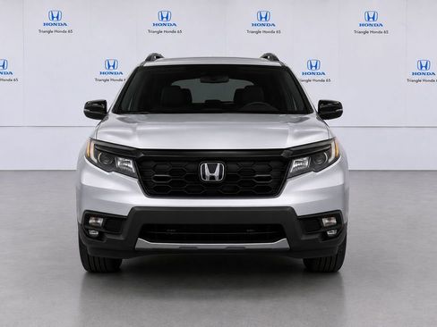 Used 2019 Honda Passport Sport image 2
