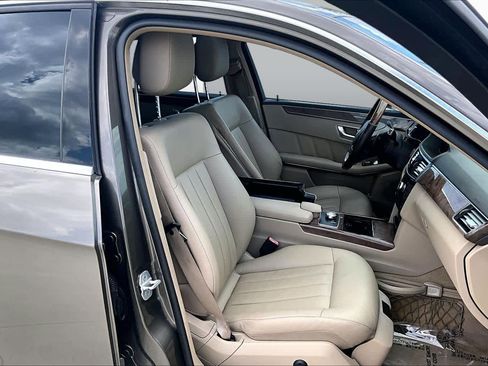 Used 2013 Mercedes-Benz E 350 Sedan image 8