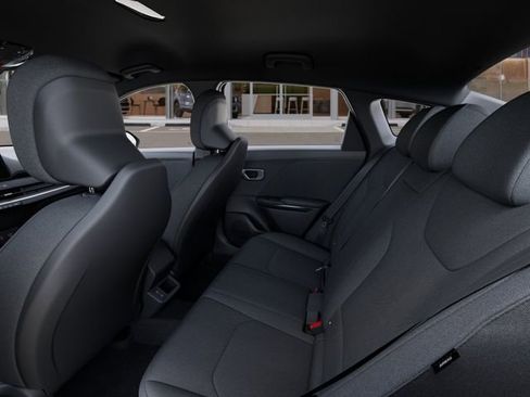New 2026 Kia K4 LX image 18