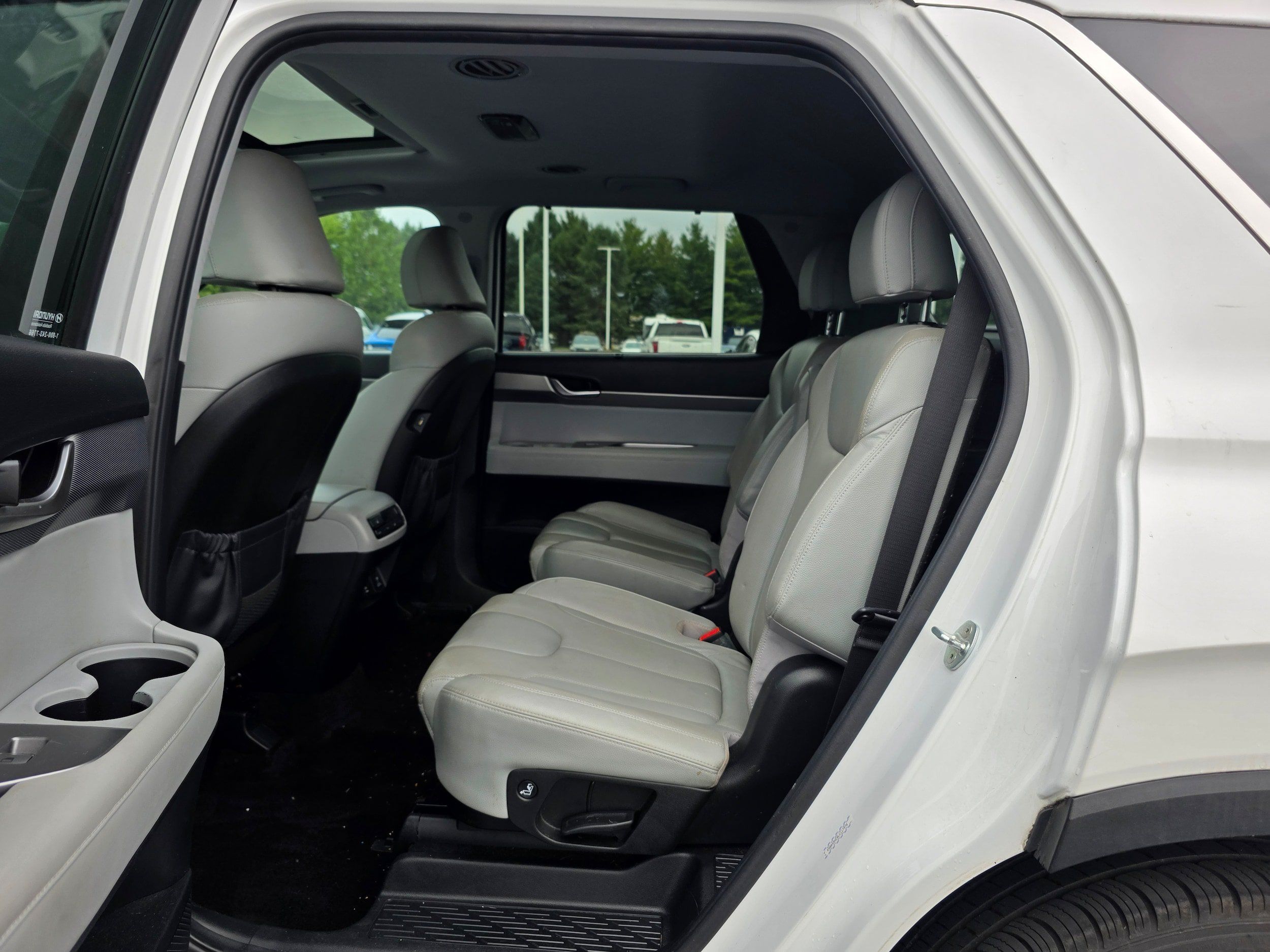 Used 2020 Hyundai Palisade SEL w/ Premium Package AWD/4WD image 10
