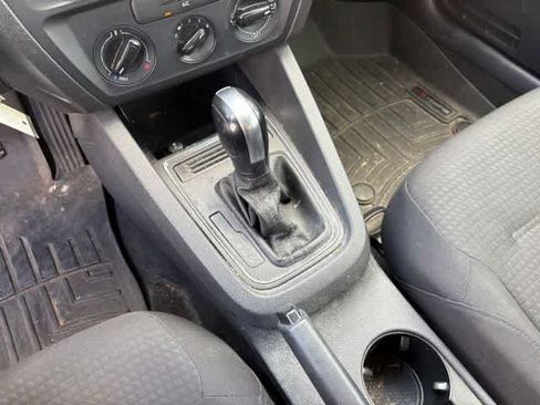 Used 2015 Volkswagen Jetta S FWD image 17