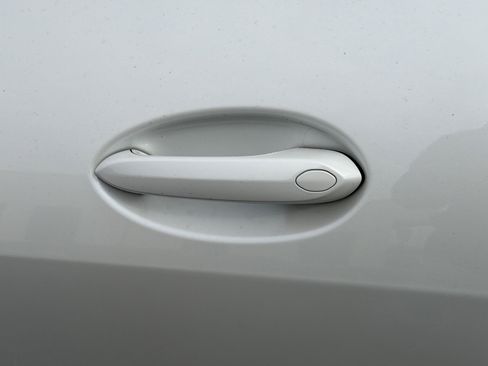 Certified 2025 BMW 430i Coupe w/ Convenience Package image 32