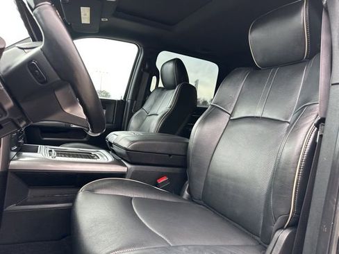 Used 2017 RAM 3500 Laramie Longhorn image 10