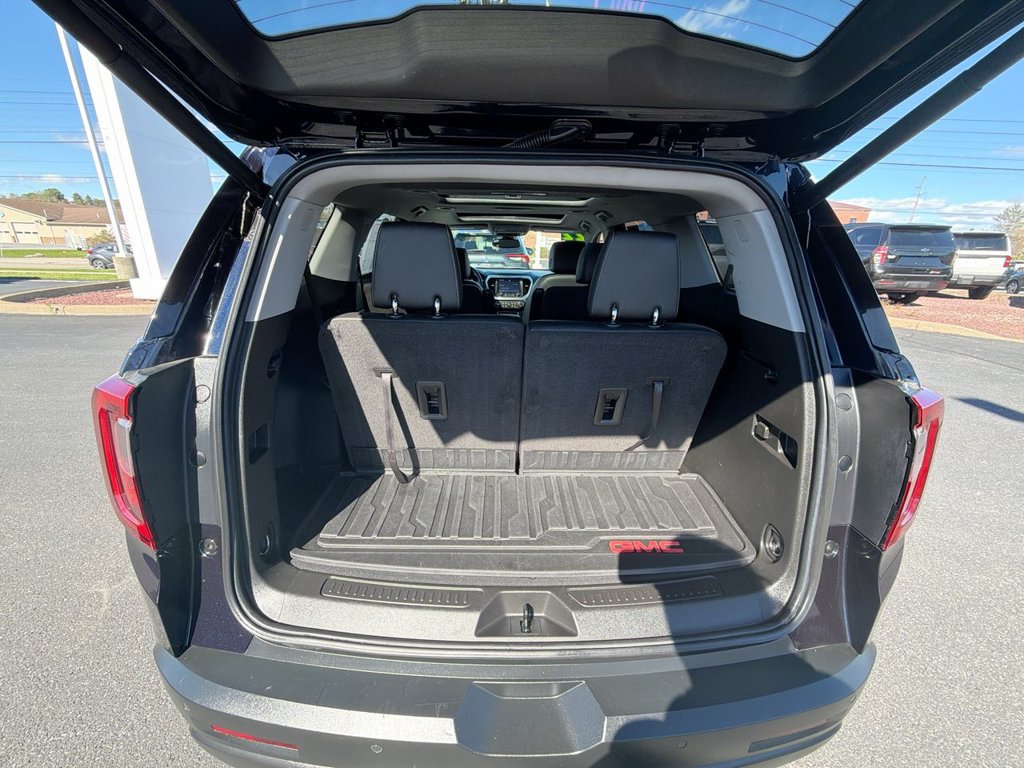 Used 2022 GMC Acadia SLT w/ Elevation Edition AWD/4WD image 31