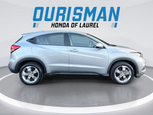 Used 2022 Honda HR-V LX image 9