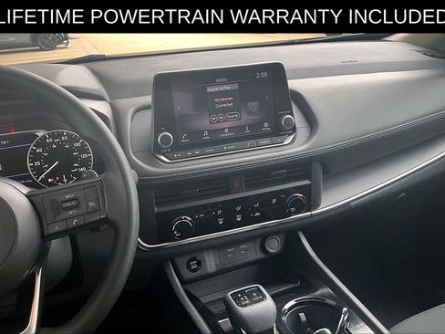 Used 2024 Nissan Rogue S FWD image 8