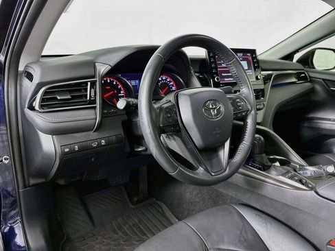 Used 2022 Toyota Camry XSE FWD image 10