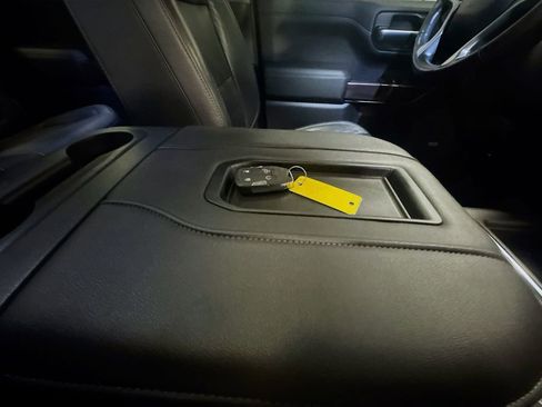 Used 2019 Chevrolet Silverado 1500 LT Trail Boss image 41