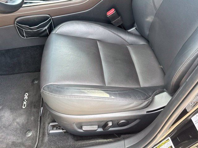 Used 2023 MAZDA CX-30 AWD 2.5 S w/ Premium Package image 12