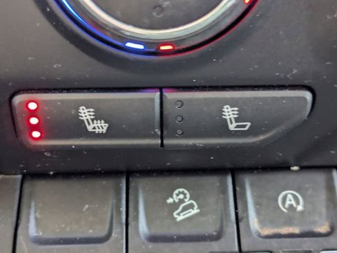 Used 2021 Chevrolet Silverado 1500 LT Trail Boss w/ Convenience Package II image 24