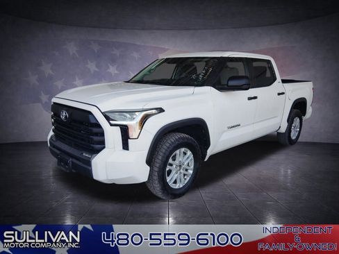Used 2022 Toyota Tundra SR5 RWD image 1