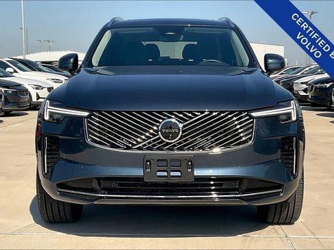 Certified 2025 Volvo XC90 B6 Plus image 5