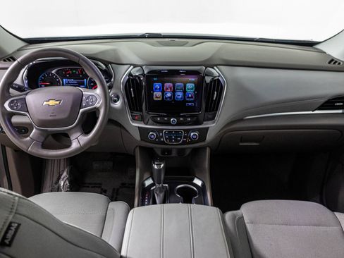 Used 2018 Chevrolet Traverse LT FWD image 26