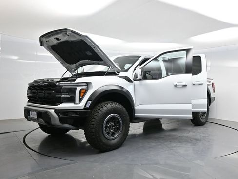 Used 2025 Ford F150 Raptor AWD/4WD image 35