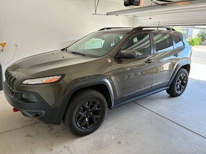 Used 2016 Jeep Cherokee Trailhawk w/ Comfort/Convenience Group