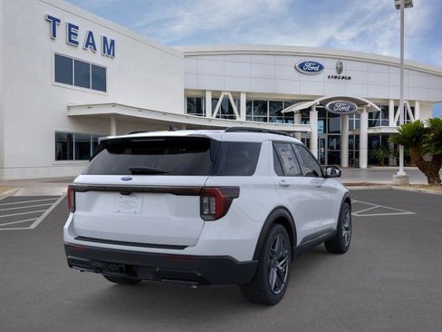 New 2026 Ford Explorer ST-Line w/ ST-Line Street Pack RWD image 8