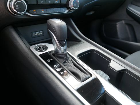 Certified 2023 Nissan Sentra SV FWD image 24