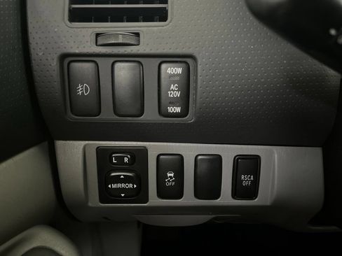 Used 2013 Toyota Tacoma 4x4 Double Cab w/ TRD Sport Pkg image 61