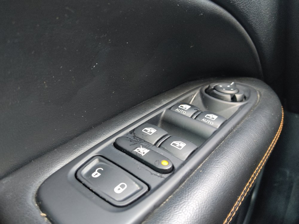 Used 2019 Jeep Compass Limited FWD image 27