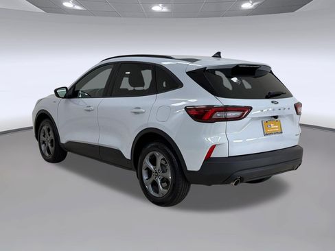 Certified 2025 Ford Escape ST-Line AWD/4WD image 3