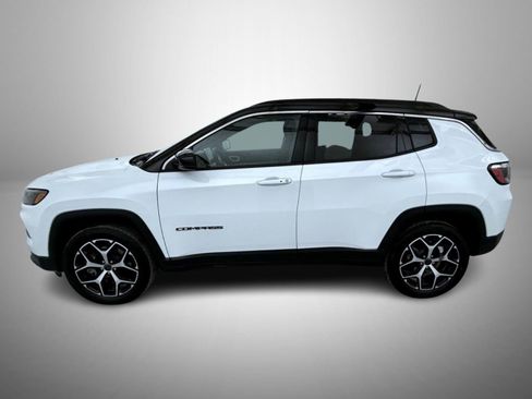 Certified 2025 Jeep Compass Limited image 8