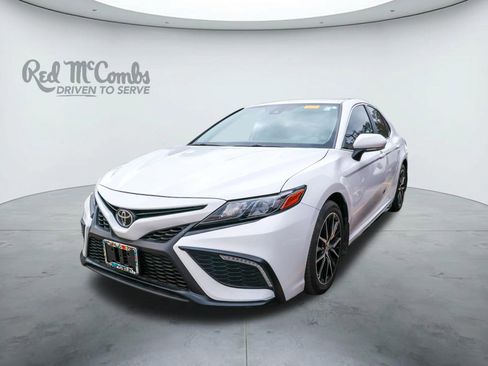 Certified 2024 Toyota Camry SE w/ Convenience Package image 1