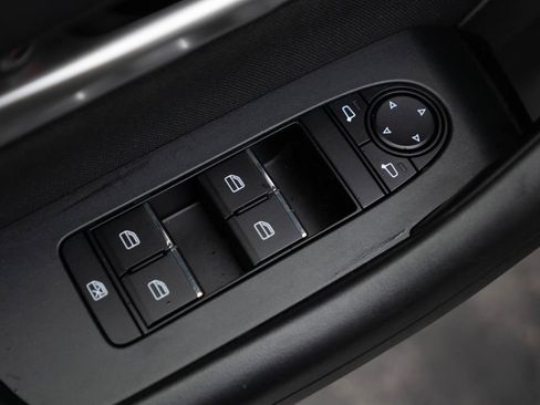 Used 2024 MAZDA CX-90 3.3 Turbo w/ Select Package image 18